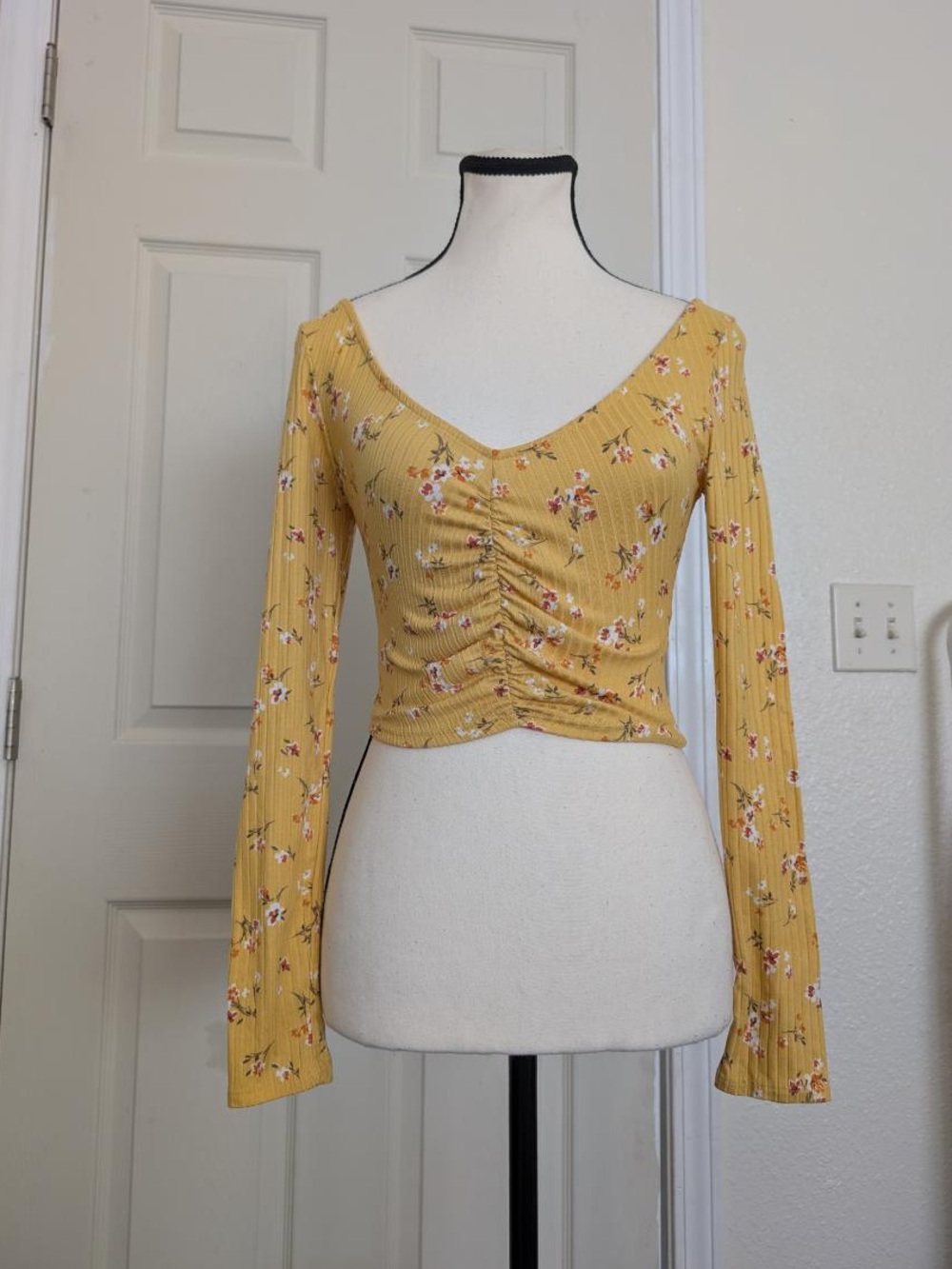 Floral Ruched Mustard Long-Sleeve Crop Top